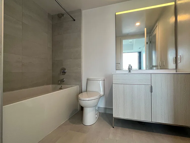 28 Eastern Ave #707 — Photo 11