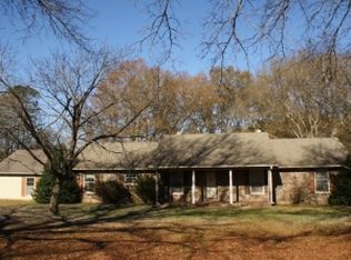 517 Filter Plant Rd, Honea Path, SC 29654