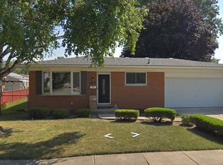 17562 Grettel Ave, Fraser, MI 48026