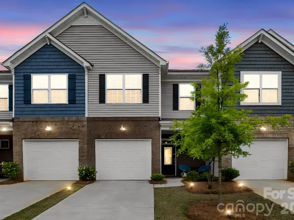 14136 Castle Nook Dr, Charlotte, NC 28273