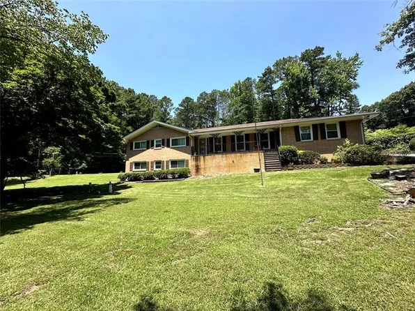 9043 Thornton Rd, Jonesboro, GA 30236