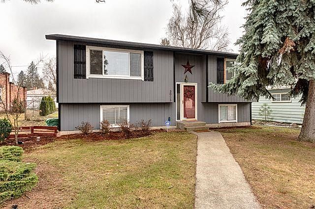 1st image of 3023 W Rockwell Ave