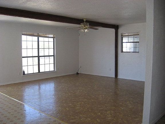 2nd image of 10577 W University Blvd