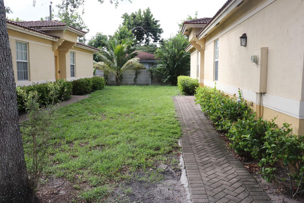 613 NW 21ST Avenue, photo 2