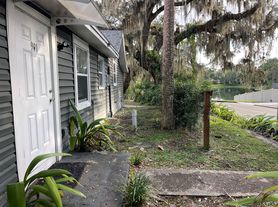 901 Lake Emerald Dr, Orlando, FL