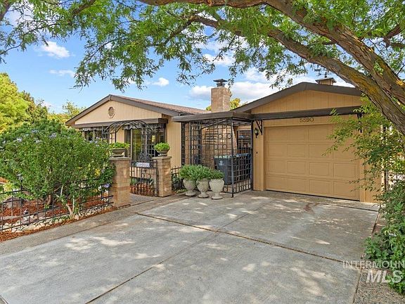 2nd image of 5590 N Willowlawn Way