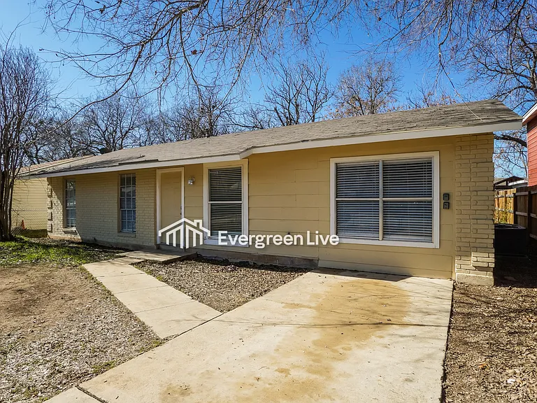 8919 Palm Crest St — Photo 2