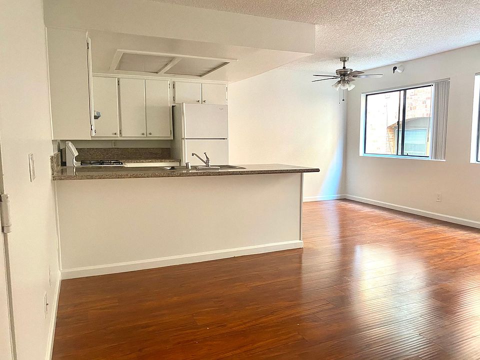 2nd image of 722 S Berendo St #1E