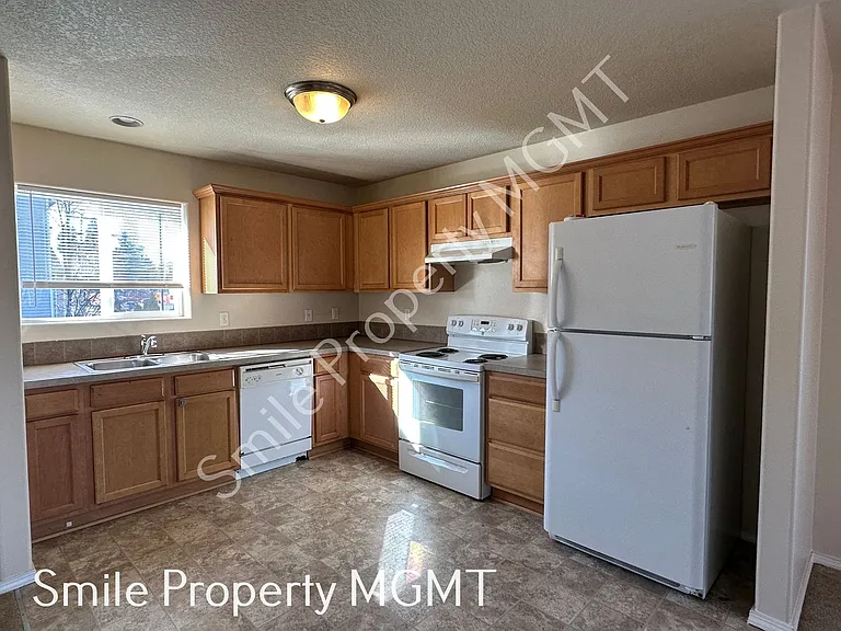 13450 SE Division St — Photo 5