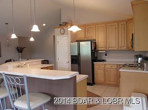 2nd image of 913 Winetavern St #913