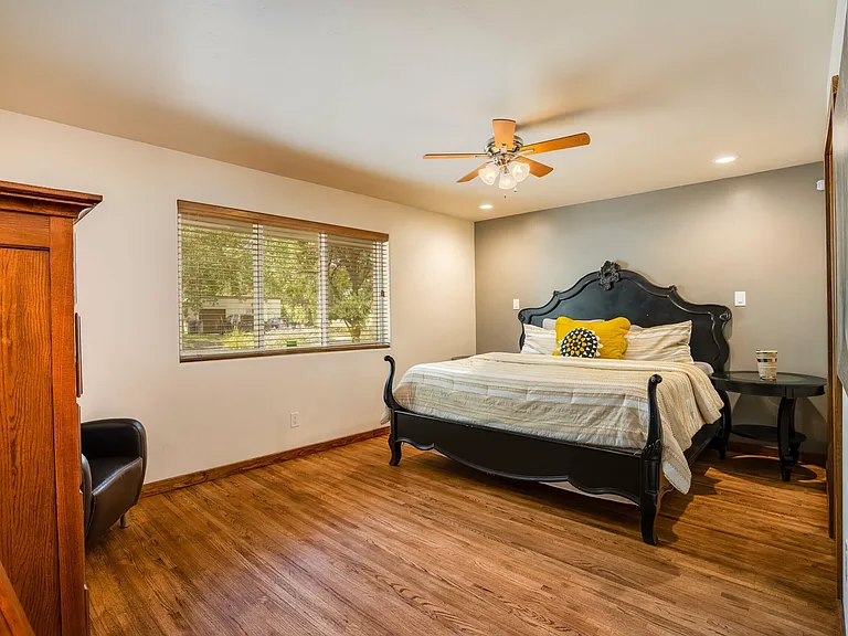 1623 San Patricio Ave SW — Photo 23