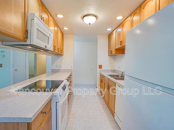 5th image of 7104 Louisiana Dr