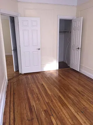 Rented by Roberto Guilbet, LREB | media 25