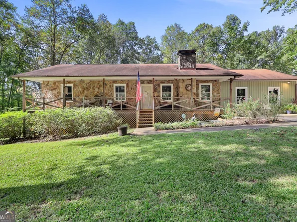 6885 Summer Hill Dr, Douglasville, GA 30135