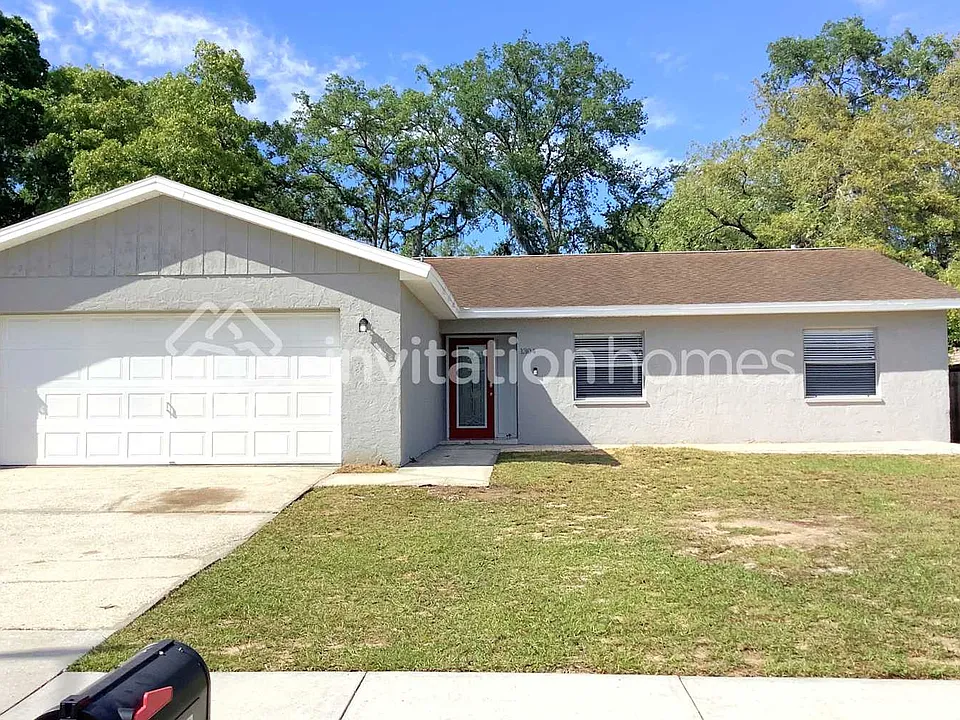 1304 Village Ct