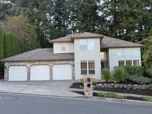9765 SW 163rd Ave, Beaverton, OR 97007