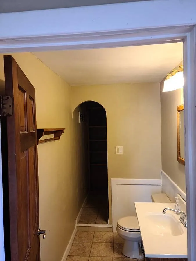 410 E Madison Ave — Photo 3