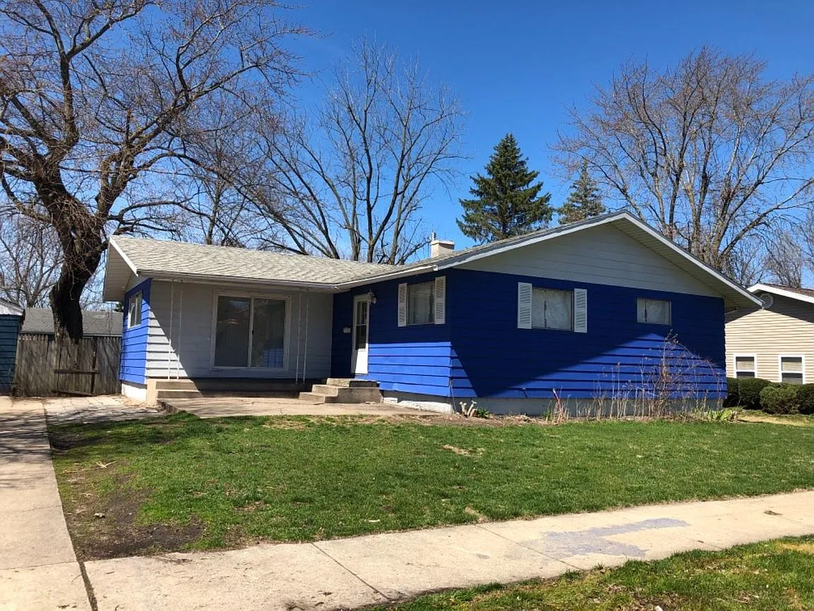 409 Hoyt St photo 1