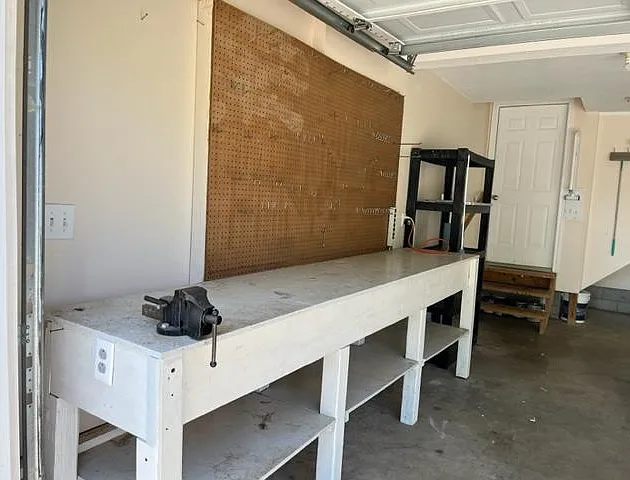 1161 Connemara Way — Photo 3