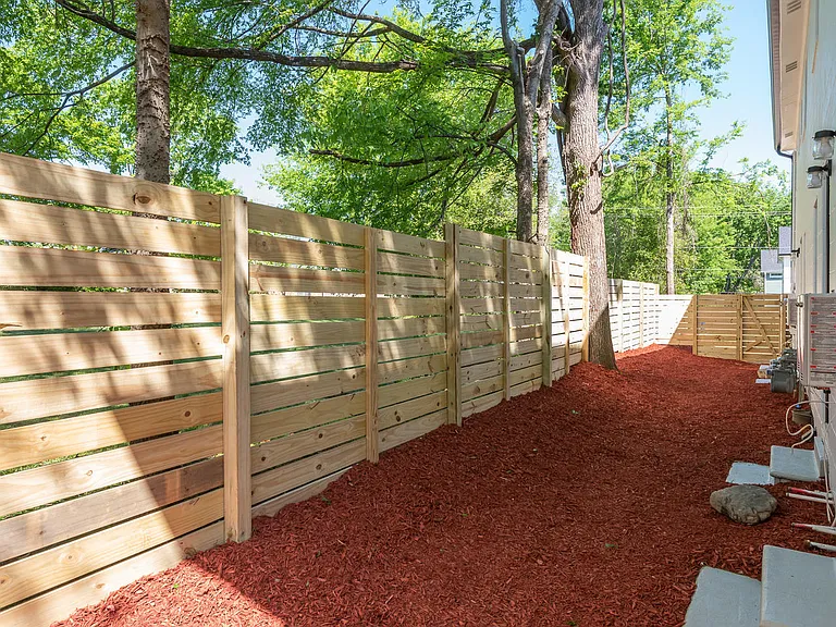 734 E Lenoir St #600 — Photo 10