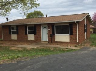 1608 Mayo Dr NW, Roanoke, VA 24017