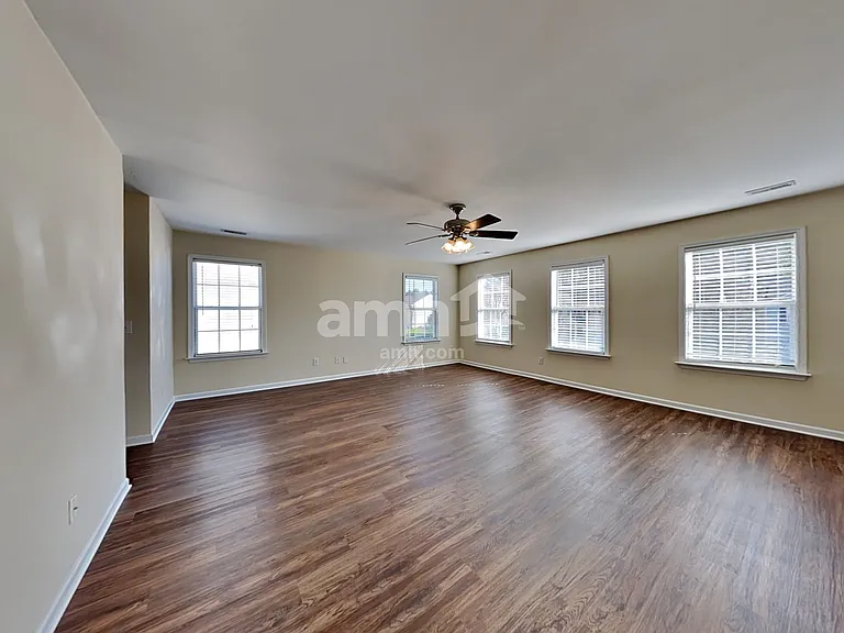 8701 Poteat Dr — Photo 10