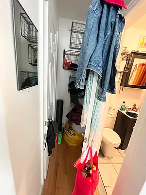 Rented by Delmark Realty LLC | media 16