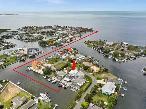 3232 Gulf Coast Dr, Hernando Beach, FL 34607
