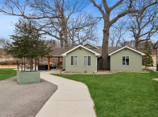 20434 254th St, Delhi, IA 52223