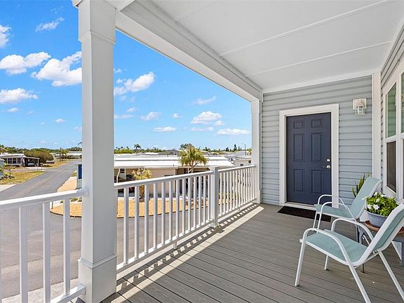 3rd image of 563 MOUNT PINEY AVENUE NE #691