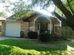 2915 Sweet Gum Dr, Bryan, TX 77803