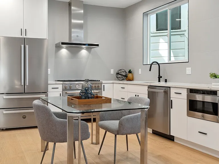 1200 Jackson St #1210 — Photo 11