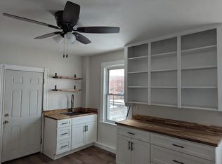 57 Clemence St FLOOR 3, Cranston, RI 02920