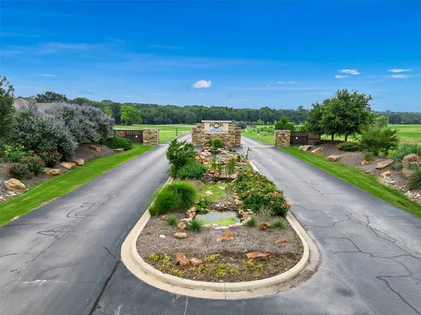 509 Acorn Trl, Granbury, TX 76049