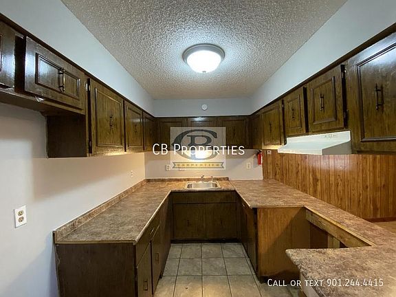 3rd image of 3762 Ironwood Dr