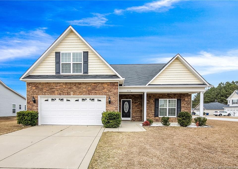 1st image of 203 Crestwood Ln