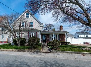 75 Gladstone St, Cranston, RI 02920