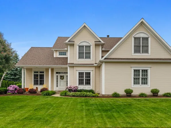 4042 Shadybrook Dr, Erie, PA 16506