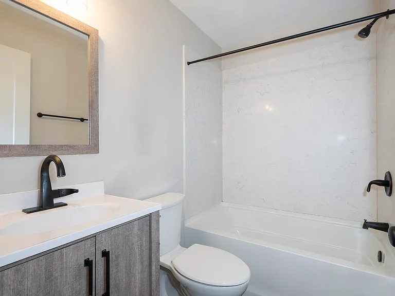 414 Newsom St — Photo 5