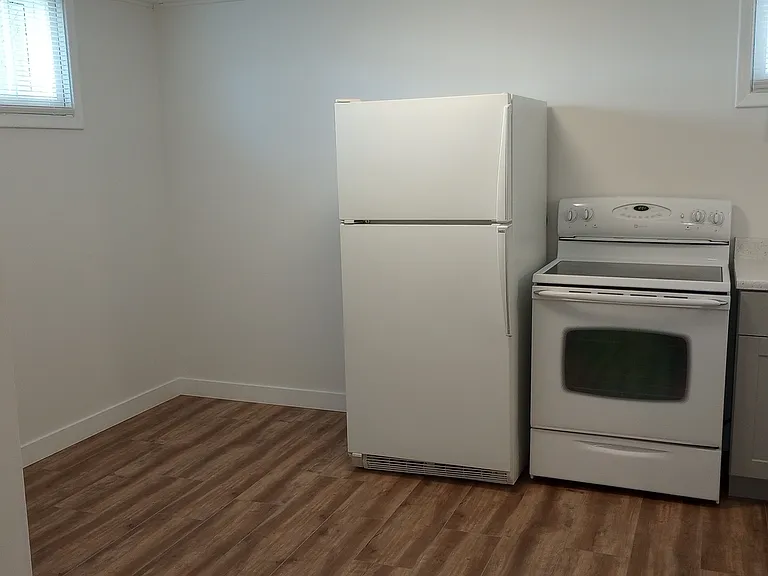 2576 Jackson Ave #2576 — Photo 4