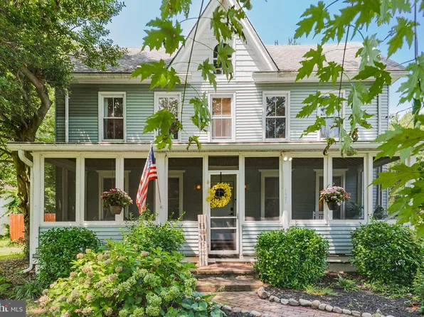 121 Dundee Ave, Chester, MD 21619