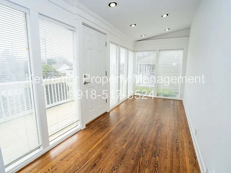 2232 S Marion Ave — Photo 8