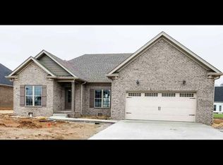 8716 Stuart Farm Ave, Bowling Green, KY 42104