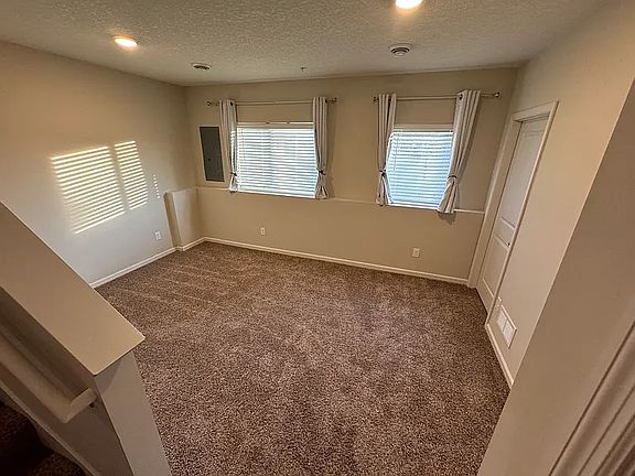 5th image of 8755 Granite Ln