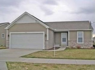 5912 Cottage Cir, Granger, IN 46530