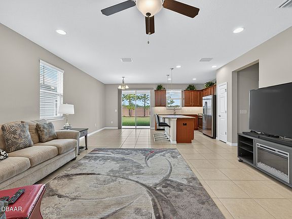 4th image of 3947 NW 46th Ter