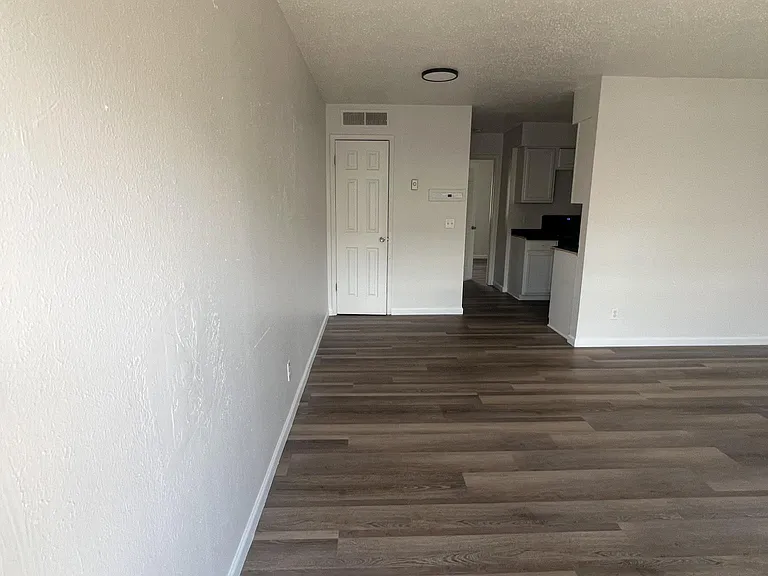 Northwood Apartments — Photo 34