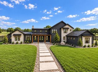 185 Landings Way, Spicewood, TX 78669