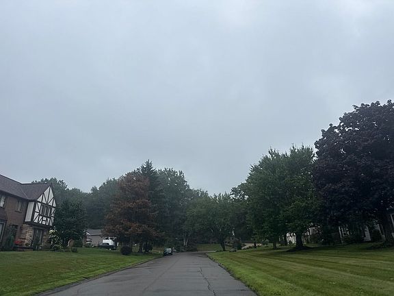 5th image of 4412 Satinwood Cir NW