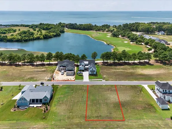 210 Muirfield Dr #95, Cape Charles, VA 23310